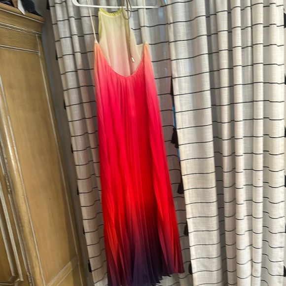 Gradient Halter Maxi Dress - Picture 6 of 6
